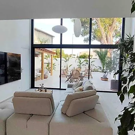 La Maison De Marie A 8 Mn Des Plages